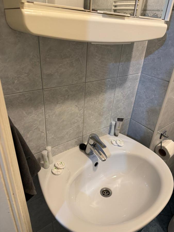 شقة Lanchid Castle Side Red And Blue بودابست المظهر الخارجي الصورة
